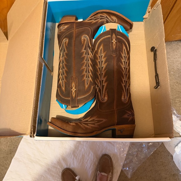 Brown Western Heeled Boots - Picture 16 of 16